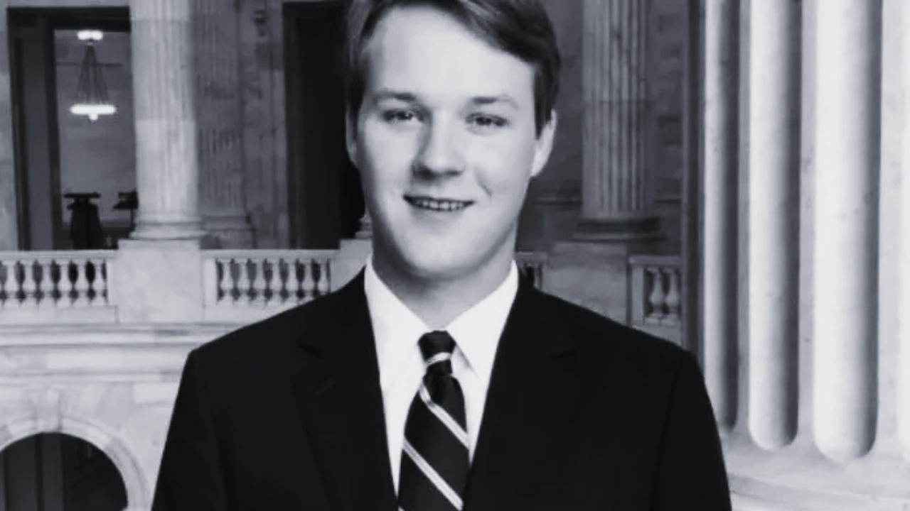 Buckley Swanson Peck Carlson: Political Strategist Profile